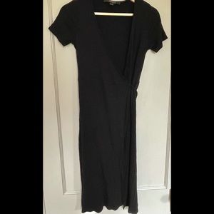 Forever 21 Ladies Black Mid Length Wrap Dress